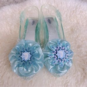 Disney Frozen Elsa dress up shoes light blue with sparkles and a small heel